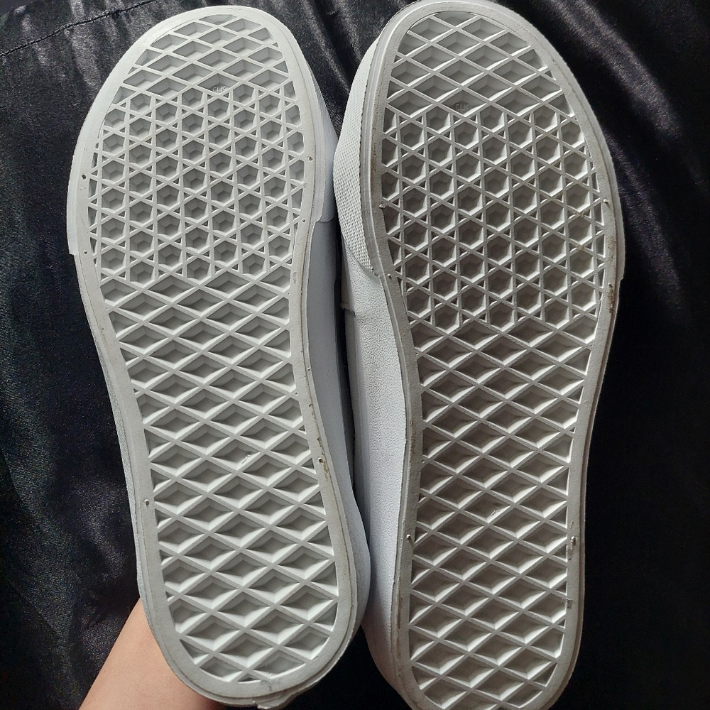 Vans Sk8-Low Unisex Black White Cream Contrast Sneakers NWOT Women's 5.5 Men's 4 - Picture 6 of 7